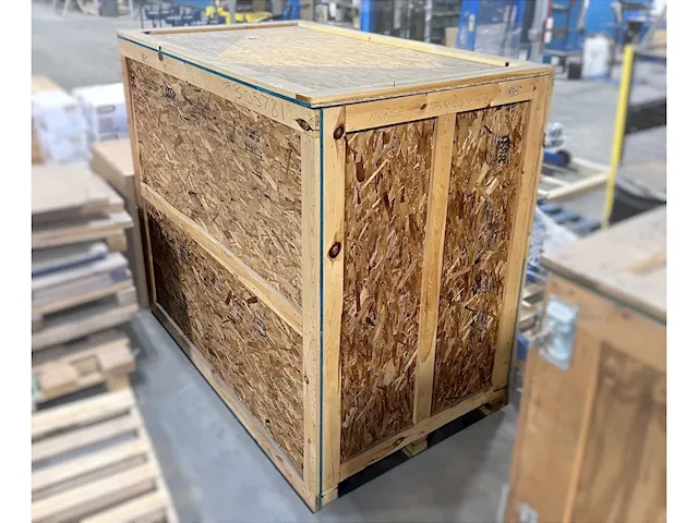 Fully Enclosed Export Crate