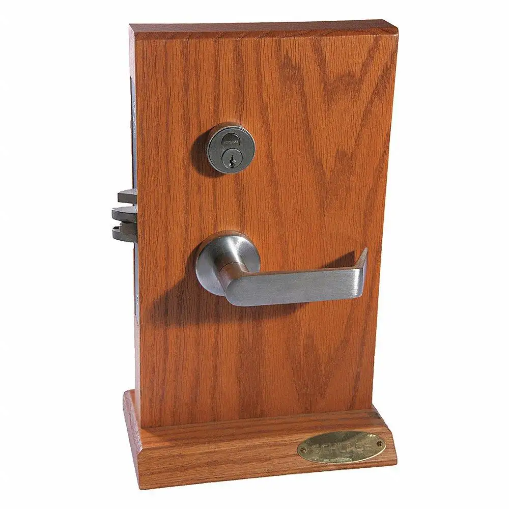 Storeroom Lockset